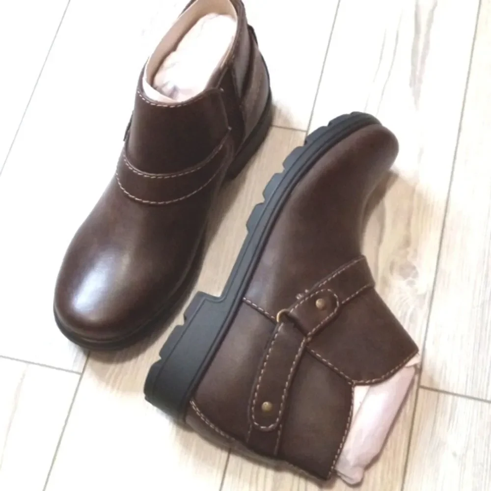 (CC484) Eastland Women's Kori Ankle Boot Sz 9.5